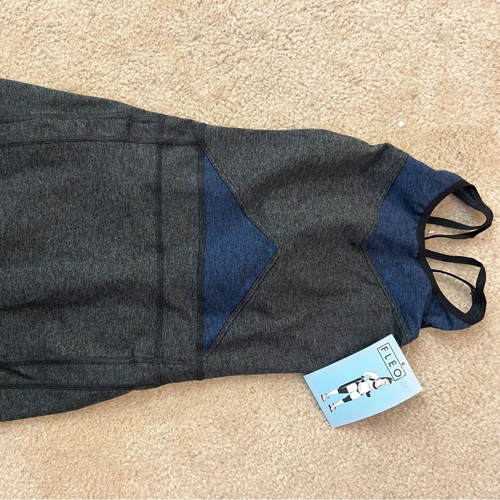 NEW Fleo Weightlifting Singlet SMALL